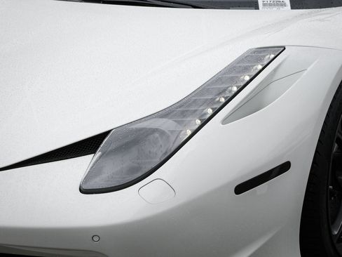 Used 2012 Ferrari 458 Italia Coupe RWD image 6