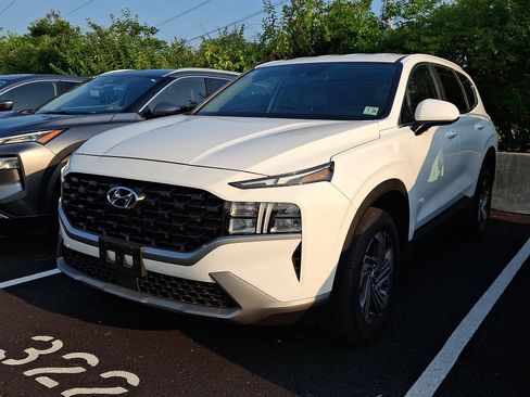 Certified 2023 Hyundai Santa Fe SE AWD/4WD image 3