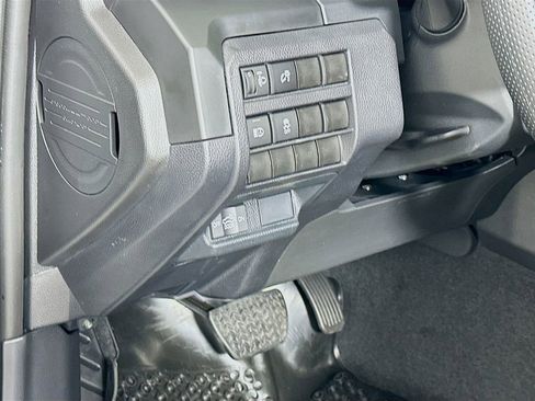 Used 2025 Toyota Tacoma SR image 10