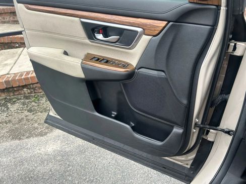 Used 2019 Honda CR-V EX image 29