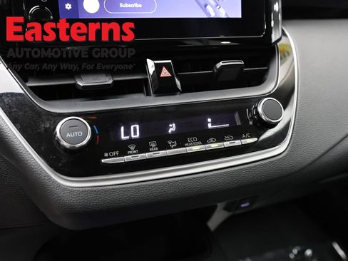 Used 2024 Toyota Corolla LE FWD image 19