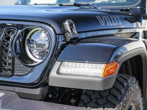 New 2026 Jeep Gladiator Sport image 8