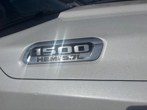 Used 2022 RAM 1500 Limited AWD/4WD image 14