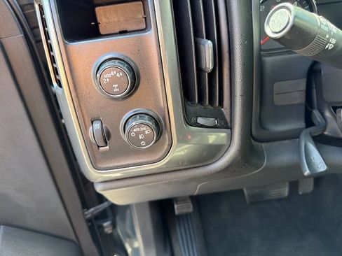 Used 2018 Chevrolet Silverado 1500 LT w/ All Star Edition AWD/4WD image 27