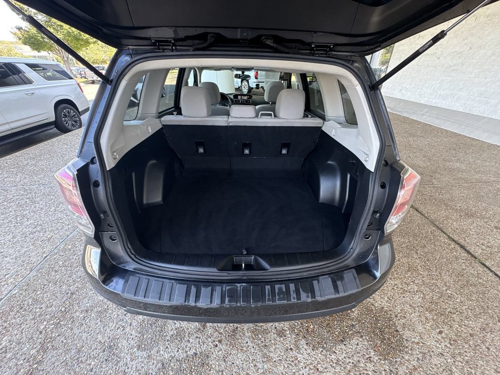 Used 2017 Subaru Forester 2.5i Premium w/ All-Weather Package AWD/4WD image 26