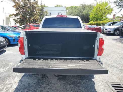 Used 2020 Toyota Tundra Limited AWD/4WD image 12