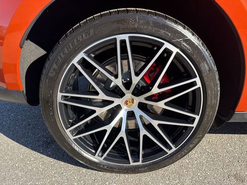 Used 2023 Porsche Macan GTS image 10