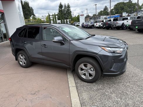 Used 2025 Toyota RAV4 XLE w/ Convenience Package AWD/4WD image 7