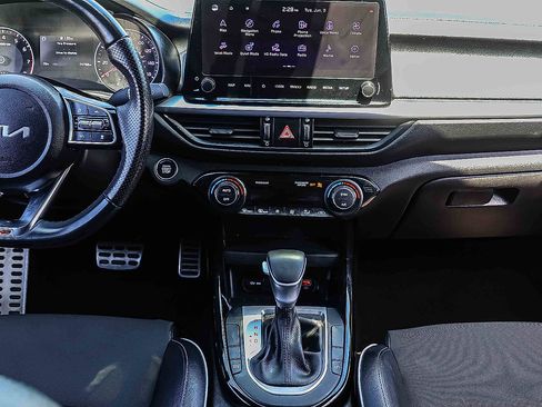 Certified 2023 Kia Forte GT-Line w/ GT-Line Technology Package FWD image 10