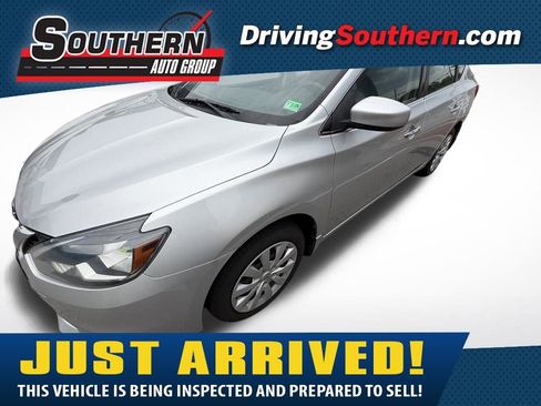 Used 2018 Nissan Sentra S FWD image 1