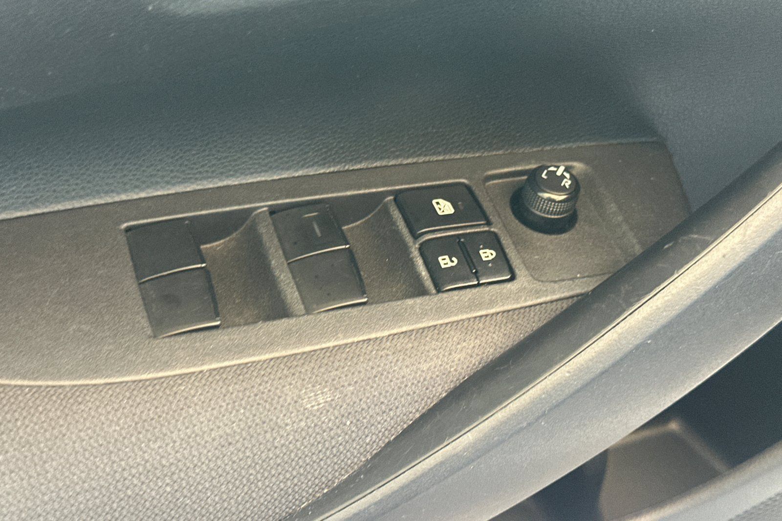 Certified 2024 Toyota Corolla LE FWD image 14