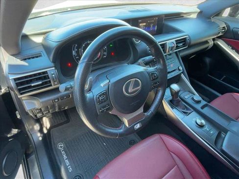 Used 2020 Lexus IS 350 F Sport image 10