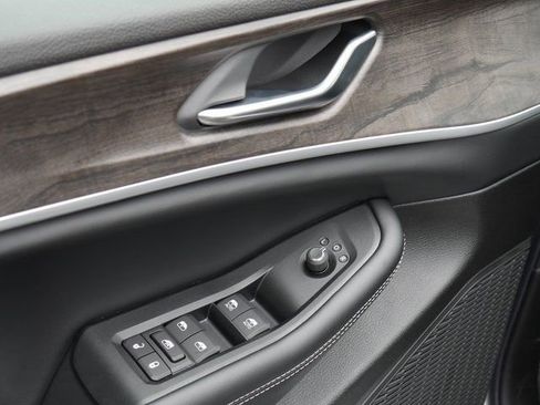 New 2026 Jeep Grand Cherokee Altitude image 16