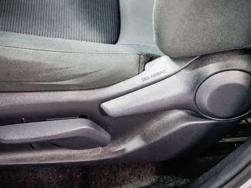 Certified 2019 Toyota RAV4 LE image 20