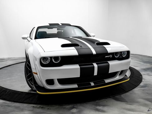 Used 2023 Dodge Challenger SRT Hellcat w/ Driver Convenience Group image 21