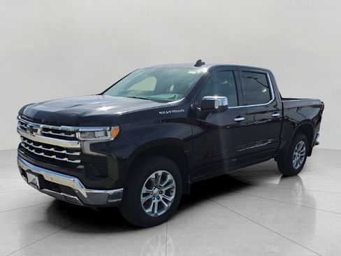 Used 2022 Chevrolet Silverado 1500 LTZ w/ LTZ Convenience Package II image 4