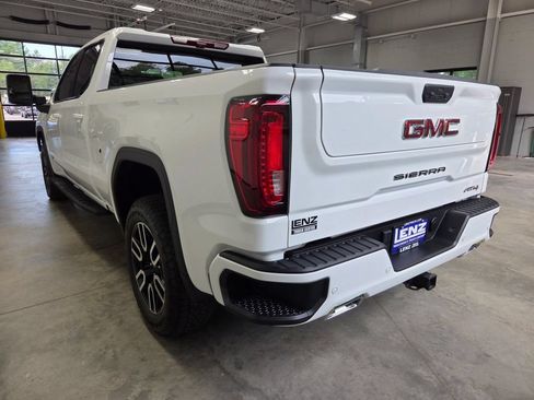 Used 2025 GMC Sierra 1500 AT4 w/ Technology Package AWD/4WD image 6