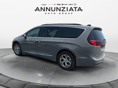 Certified 2023 Chrysler Pacifica Limited