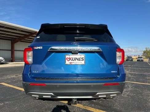 Used 2020 Ford Explorer XLT w/ Equipment Group 202A image 17
