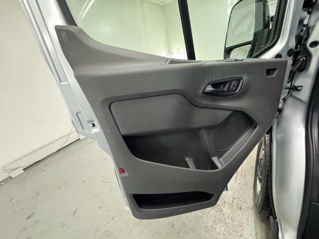 New 2026 Ford Transit 250 148 Medium Roof RWD image 11