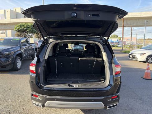 Used 2023 Honda Pilot Touring image 21