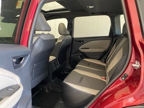 Used 2025 Subaru Forester Limited AWD/4WD image 14