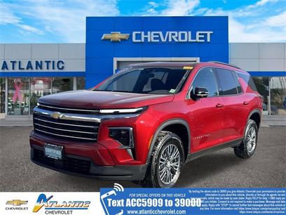 Certified 2025 Chevrolet Traverse LT w/ Driver Confidence Package