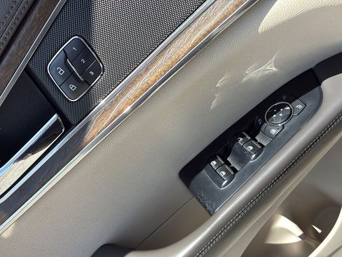 Used 2017 Lincoln MKX Reserve FWD image 21