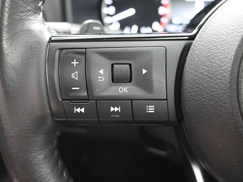 Used 2021 Nissan Rogue SL AWD/4WD image 26