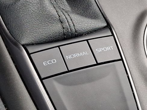 Used 2024 Toyota Camry SE FWD image 24