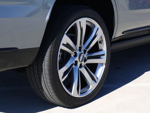 Used 2025 Cadillac Escalade Sport w/ Touring Package image 12