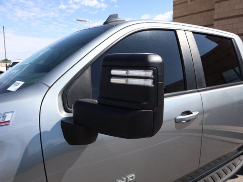 Used 2024 Chevrolet Silverado 2500 LT AWD/4WD image 15