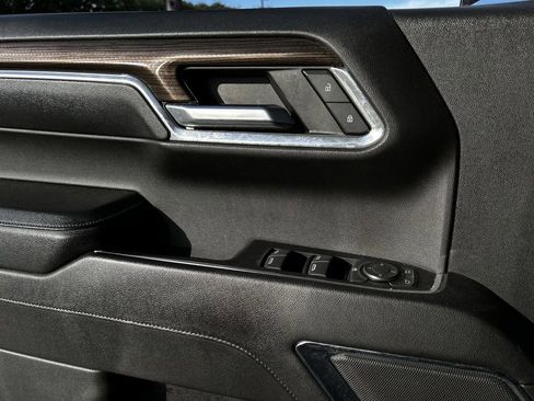 Used 2023 Chevrolet Silverado 1500 LT AWD/4WD image 25