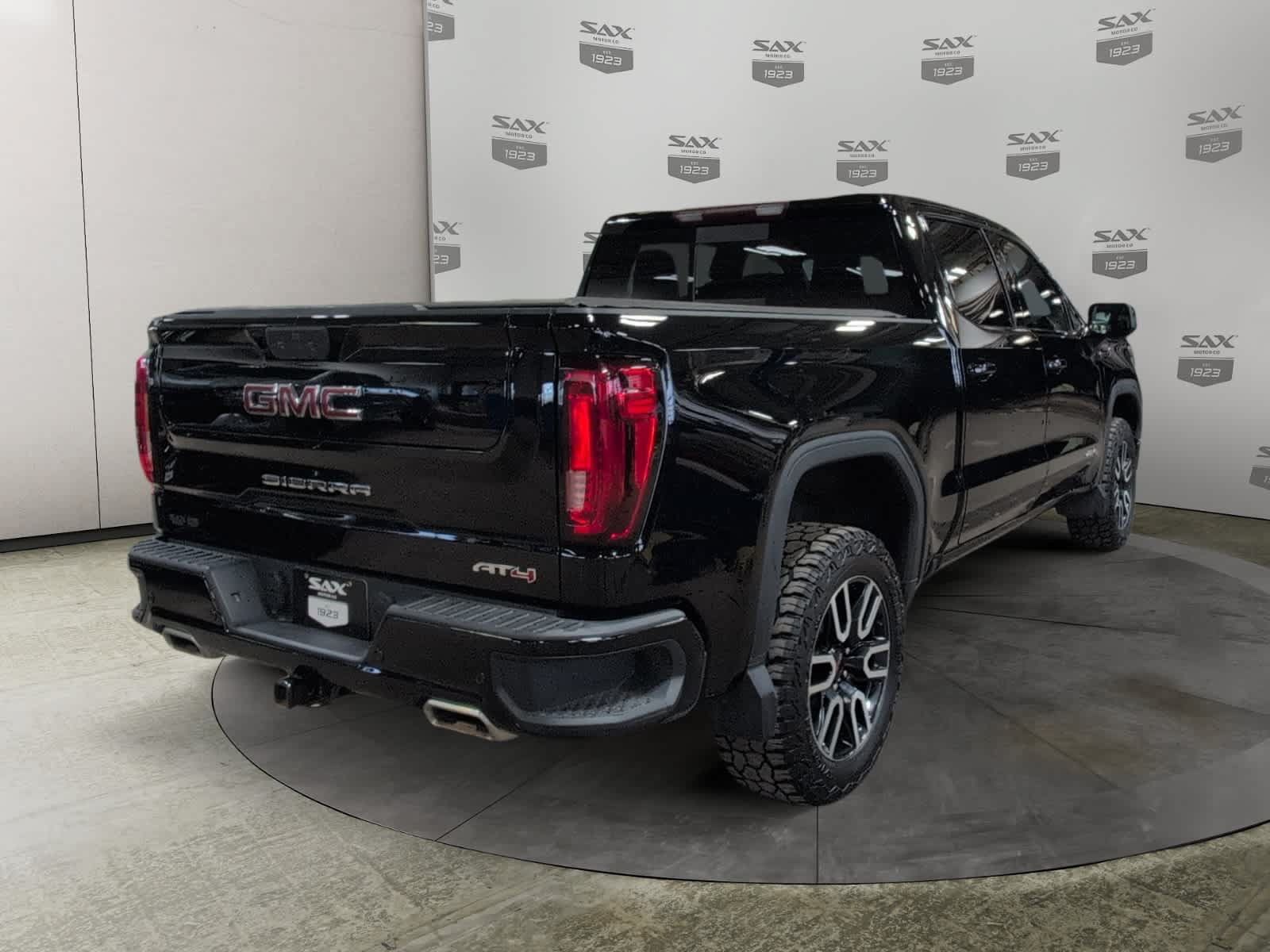 Used 2020 GMC Sierra 1500 AT4 w/ AT4 Premium Package AWD/4WD image 5