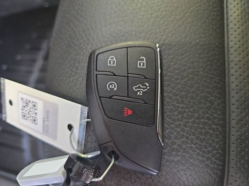 Used 2023 GMC Sierra 1500 Denali image 39