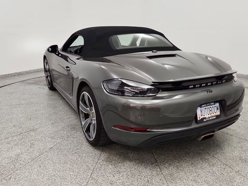 Used 2022 Porsche 718 Boxster RWD image 40