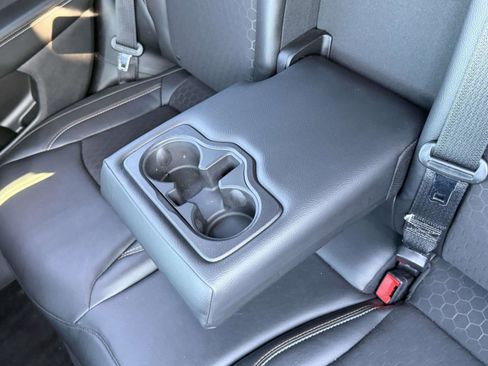 Used 2018 Jeep Compass Latitude w/ Popular Equipment Group image 14