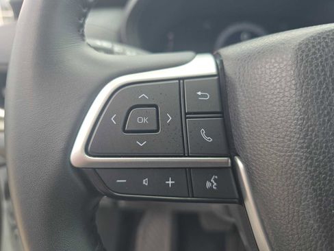 Certified 2025 Toyota Grand Highlander FWD image 30