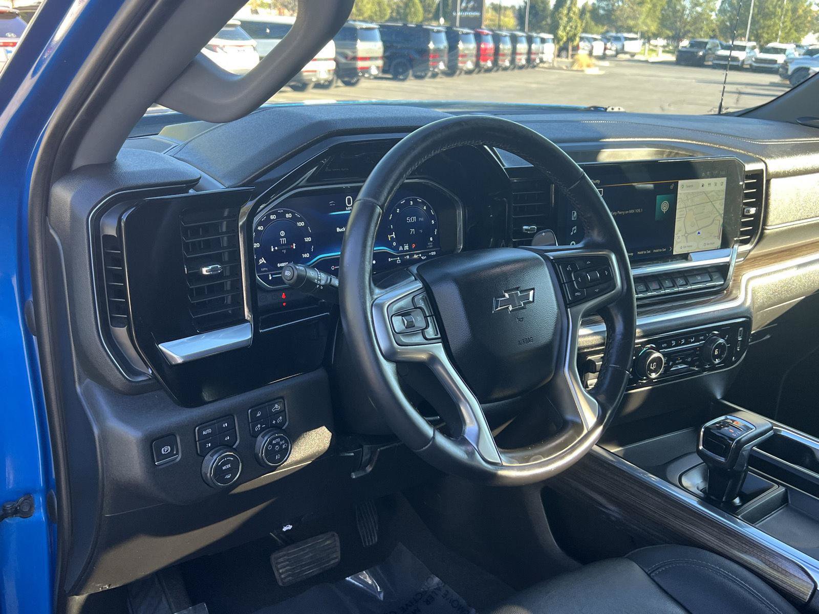 Used 2022 Chevrolet Silverado 1500 RST AWD/4WD image 23