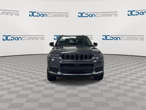 Used 2021 Jeep Grand Cherokee L Limited image 3