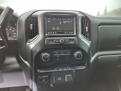 Used 2019 Chevrolet Silverado 1500 Custom w/ Custom Value Package image 10