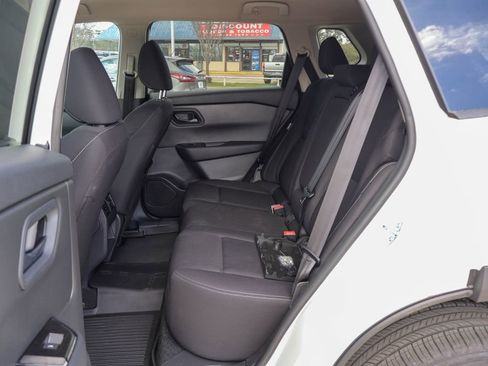 Certified 2025 Nissan Rogue S image 9