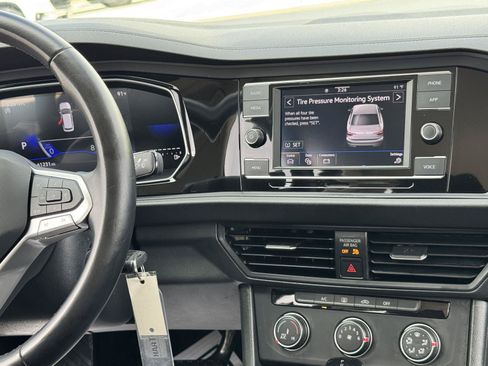 Used 2024 Volkswagen Jetta S FWD image 19