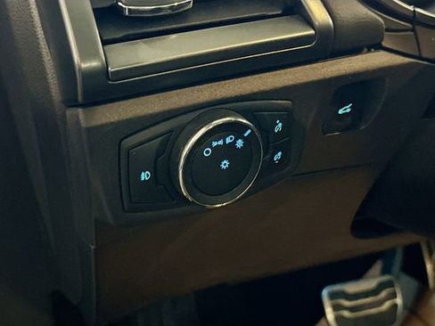 Used 2015 Ford Fusion Titanium image 11