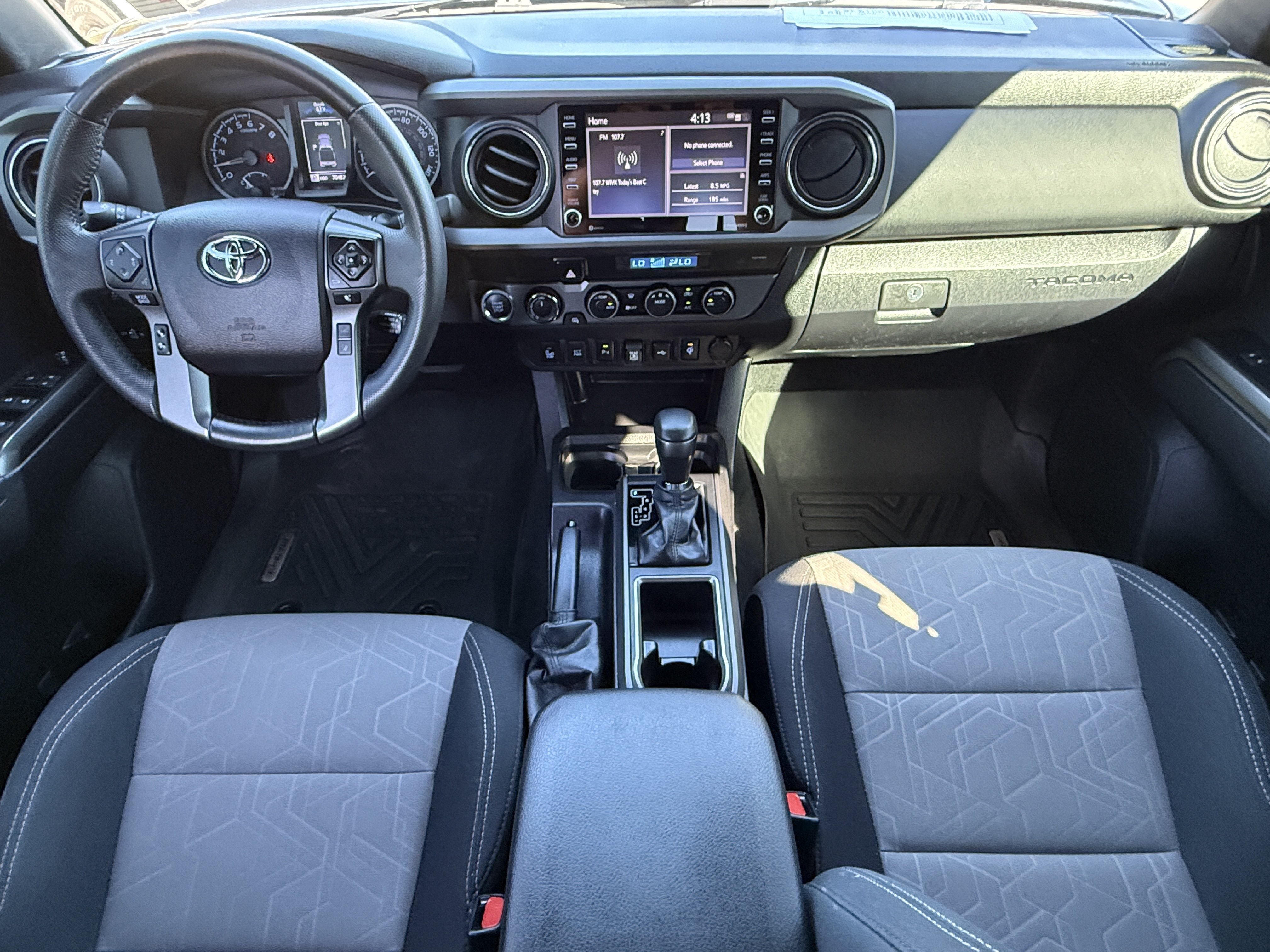 Used 2022 Toyota Tacoma TRD Sport w/ Technology Package AWD/4WD image 18