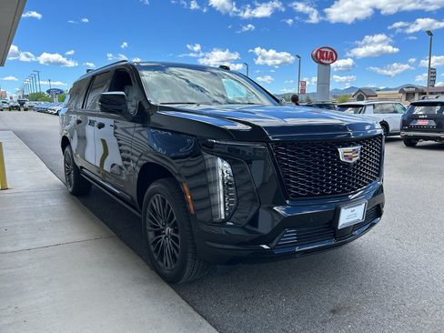Certified 2026 Cadillac Escalade ESV Platinum Sport w/ LPO, Floor Liner Package AWD/4WD image 3