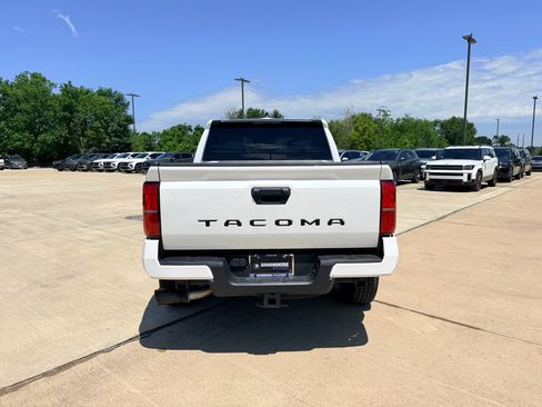 Used 2025 Toyota Tacoma SR5 RWD image 6