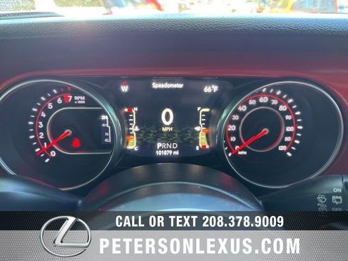 Used 2018 Jeep Wrangler Unlimited Rubicon AWD/4WD image 24