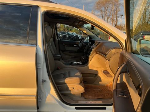 Used 2015 GMC Acadia Denali AWD/4WD image 40