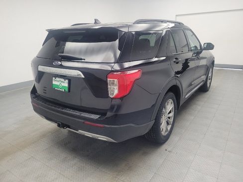 Used 2023 Ford Explorer XLT w/ Equipment Group 202A image 5